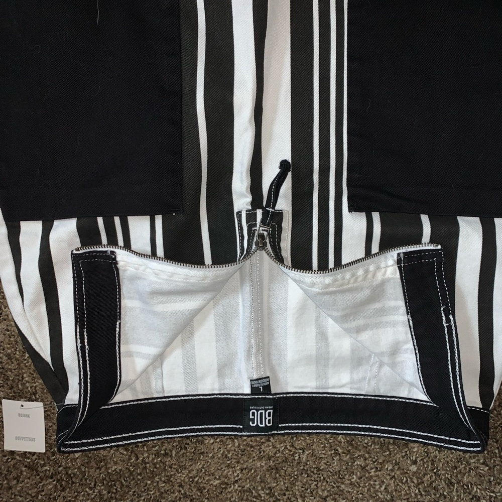 BRAND NEW NEVER USED URBAN OUTFITTERS SKIRT